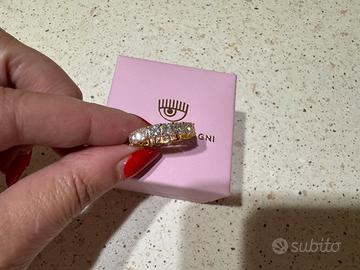 Anello Chiara Ferragni con brillantini
