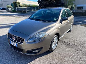 Fiat Croma 1.9 mjt 120cv molto bella