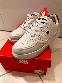 Scarpe da ginnastica uomo nuove