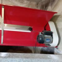 Sgrappatrice per uva