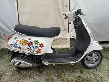 Piaggio Vespa Lx 4 valvole 50 2011
