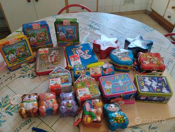 scatole in latta Kinder vuote
