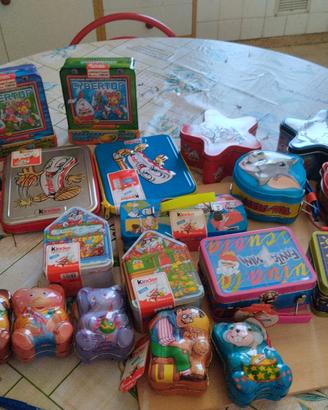scatole in latta Kinder vuote