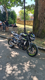 Triumph street triple rs