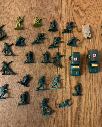 Lotto Soldatini Militari Vintage Anni 80 + Veicoli