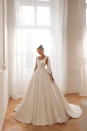 Incanto di Perle: Abito da Sposa in Raso Mikado