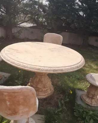 Tavolo da giardino rotondo in cemento