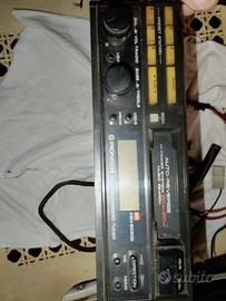 2 Autoradio con cassetta