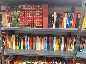 Lotto blocco circa 300 libri vari