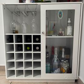 Mobiletto porta bottiglie