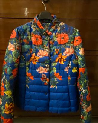 Piumino bluette e fiori