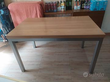 Tavolo Allungabile 