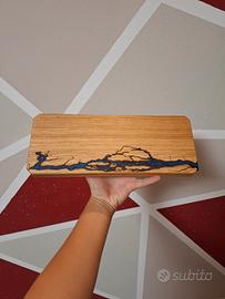 Tagliere di legno e resina 