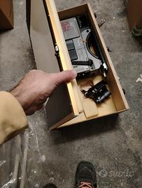 Cinepresa Vintage PanasonicWV-F250 con stativo 