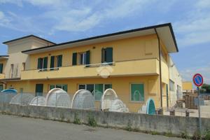 CAPANNONE A AZZANO MELLA