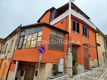 Indipendente ristrutturata