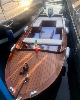 Lancia in legno: Fascino ed eleganza