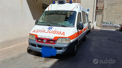 Ambulanza Fiat Ducato 2800 jtd