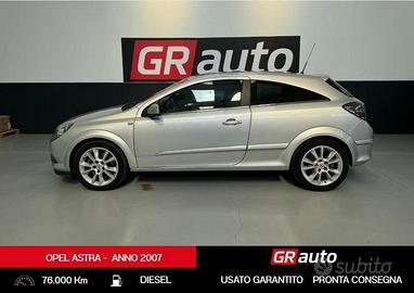 Opel Astra GTC 1.9 cdti Cosmo 6m