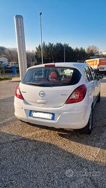 Opel Corsa 1.3 Multijet Interni rossi