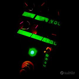 Sunn Model -T pedale preamp overdrive + gain boost