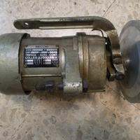 Motore Necchi trifase per macchine industriali