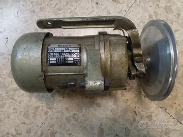 Motore Necchi trifase per macchine industriali