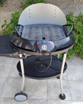 Barbecue con supporto e ruote EWT