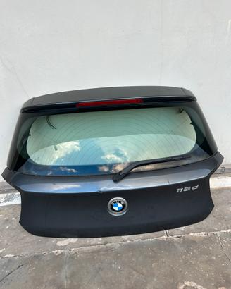 Vendiamo portellone BMW serie 1 f20