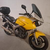 YAMAHA TDM 900