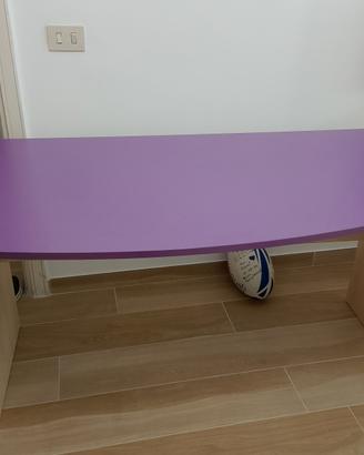 solida scrivania  misure 150 *70 cm
