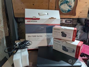 Kit Videosorveglianza Hikvision DS-7200 + 2 Camere
