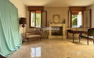 Porzione di Casa di ampi spazi in zona Bastia.