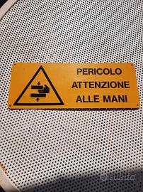 Cartello vintage pericolo