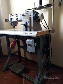 Macchina da cucire a tavolo
