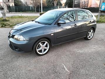 Seat Ibiza 1.4 GPL neo pat come nuova