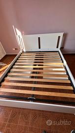 Letto matrimoniale con contenitore