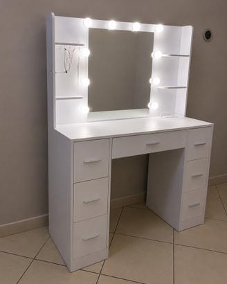 specchiera da trucco con specchio illuminato a LED