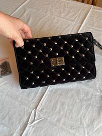 Borsa Pochette Clutch Trapuntata con Borchie Nera