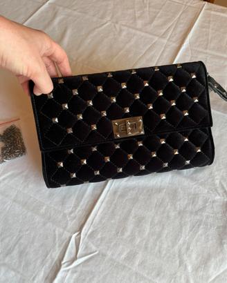 Borsa Pochette Clutch Trapuntata con Borchie Nera