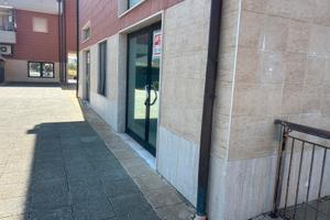 LOCALE COMMERCIALE