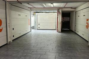 Box / Garage di 18 m² a Napoli