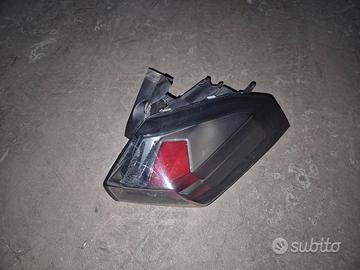 Stop Posteriore Led Destro Per Peugeot 2008 2025