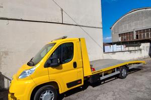 Carroatrezzi peugeot boxer 76.000km