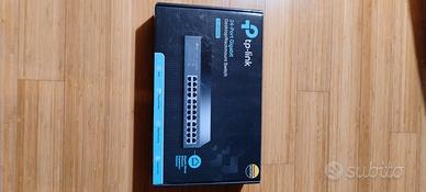 Switch di rete Ethernet a 24 porte Gigabit RJ45