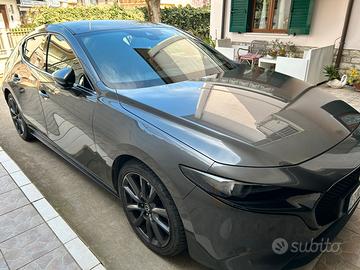 Mazda 3 1.8L Skyactiv-D 116CV - Full Optional