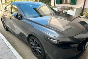 Mazda 3 1.8L Skyactiv-D 116CV - Full Optional