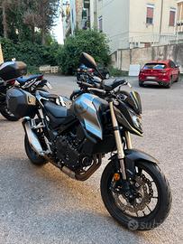 Honda Hornet 750 2024
