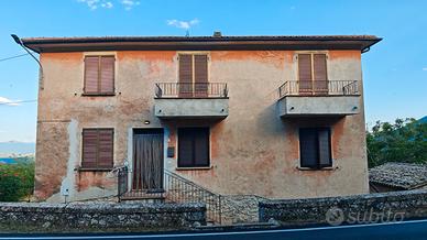 Piccolo appartamento nella verde Umbria
