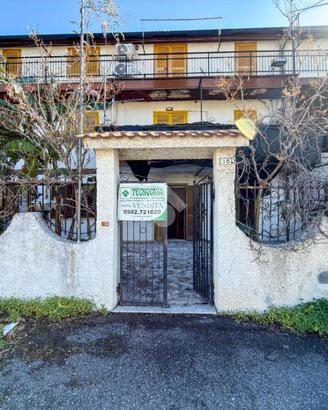 3 LOCALI A FALCONARA ALBANESE